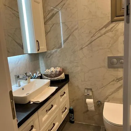 House In Girne Апартаменты Кирения